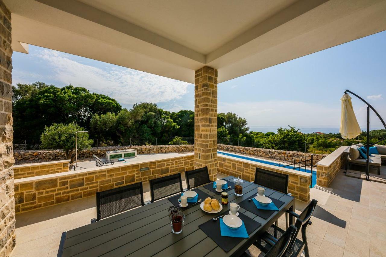 Villa Bramasole Lun 노바야 외부 사진