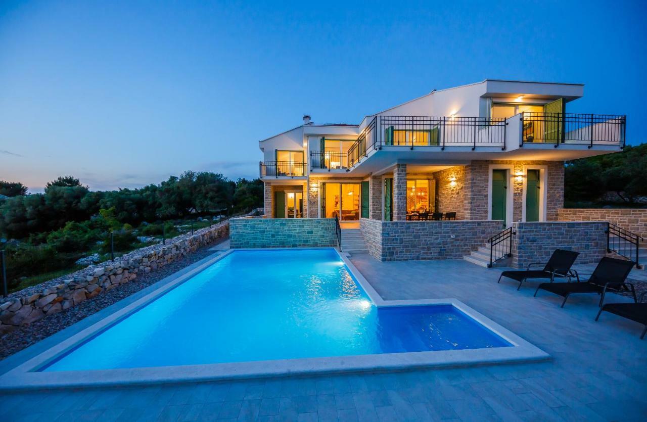 Villa Bramasole Lun 노바야 외부 사진